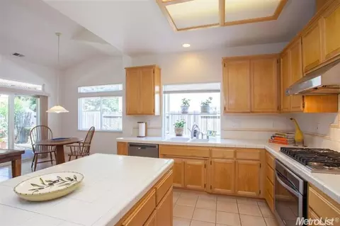 913 La Paz Dr, Davis, CA 95618 photo 10