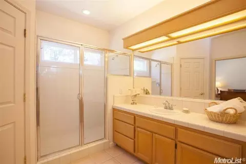 913 La Paz Dr, Davis, CA 95618 photo 17