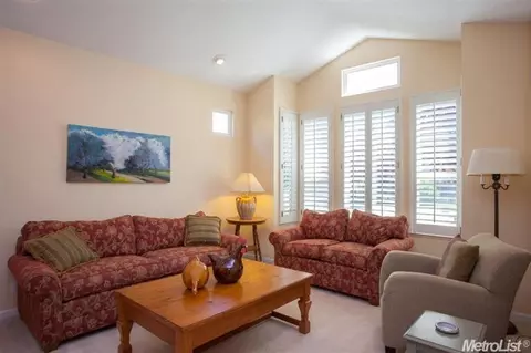 913 La Paz Dr, Davis, CA 95618 photo 3