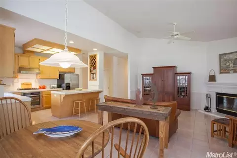 913 La Paz Dr, Davis, CA 95618 photo 12