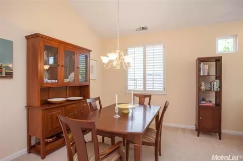 913 La Paz Dr, Davis, CA 95618 photo 5