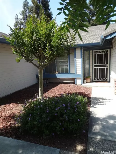 1041 Georgetown Ave, Turlock, CA 95382 photo 3