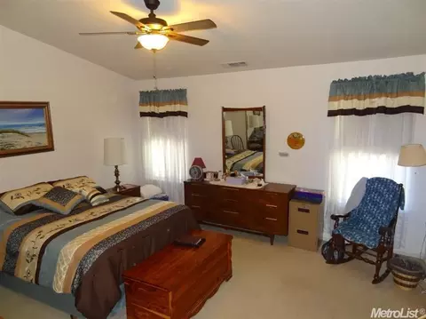 1041 Georgetown Ave, Turlock, CA 95382 photo 14
