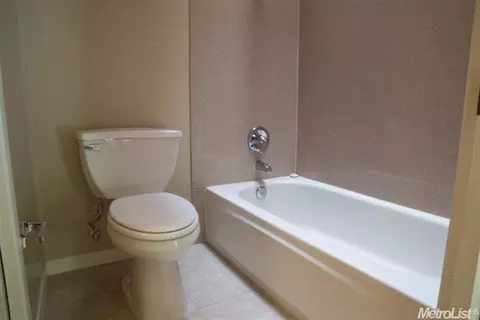 1217 Halifax Ave, Davis, CA 95616 photo 7