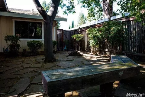 1217 Halifax Ave, Davis, CA 95616 photo 13
