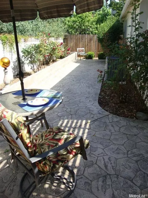 355 Coventry Cir, Folsom, CA 95630 photo 9
