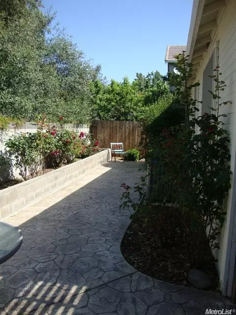 355 Coventry Cir, Folsom, CA 95630 photo 10