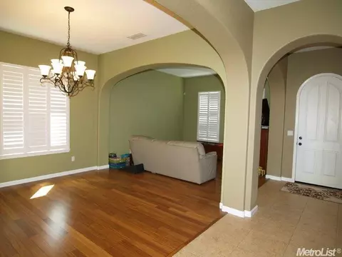 1521 Vasco St, Manteca, CA 95337 photo 4