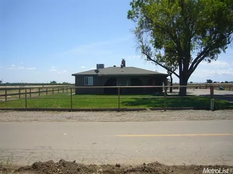 1830 Orange Ave, Patterson, CA 95363 photo 1