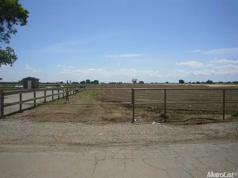 1830 Orange Ave, Patterson, CA 95363 photo 8