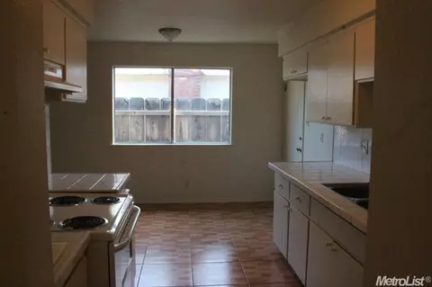 3268 Cheyenne Dr, Merced, CA 95348 photo 3