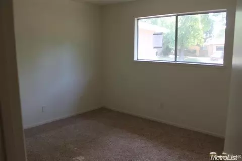 3268 Cheyenne Dr, Merced, CA 95348 photo 9
