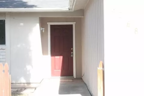 3268 Cheyenne Dr, Merced, CA 95348 photo 2