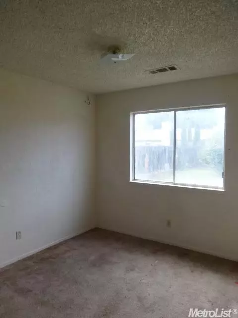 614 Seville Way, Merced, CA 95341 photo 8