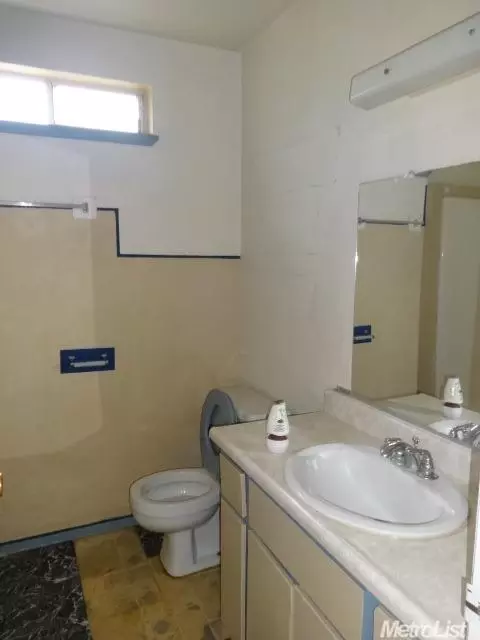 614 Seville Way, Merced, CA 95341 photo 10