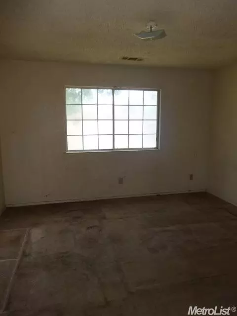614 Seville Way, Merced, CA 95341 photo 7