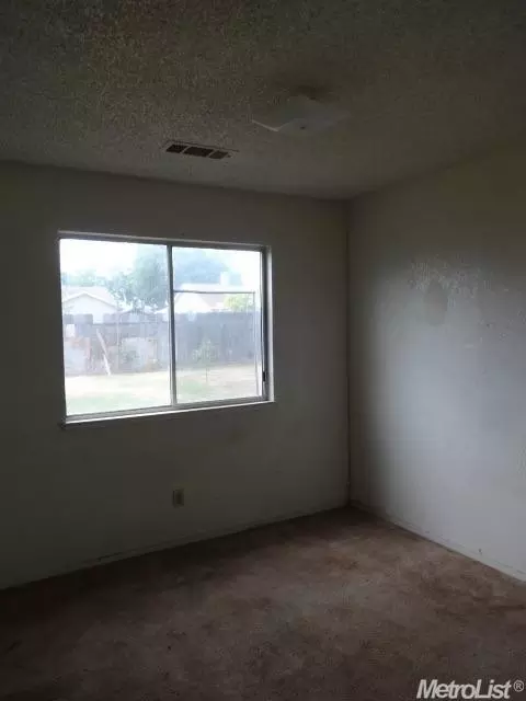 614 Seville Way, Merced, CA 95341 photo 6