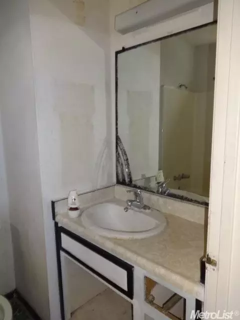 614 Seville Way, Merced, CA 95341 photo 9