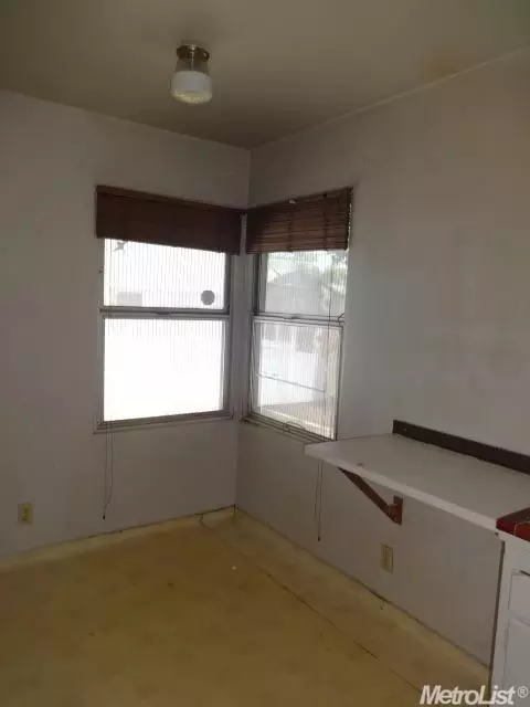1327 W 19th St, Merced, CA 95340 photo 10