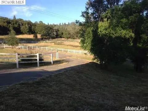 10911 Wolf Rd, Grass Valley, CA 95949 photo 11