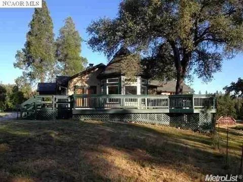 10911 Wolf Rd, Grass Valley, CA 95949 photo 3