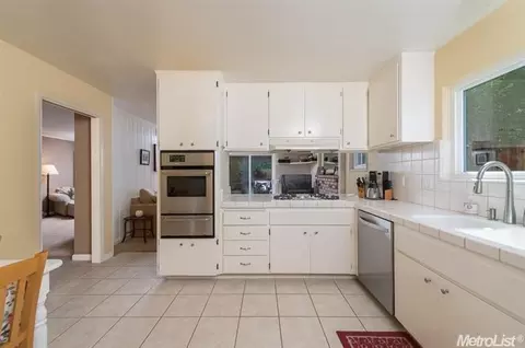 5213 Shelato Way, Carmichael, CA 95608 photo 2