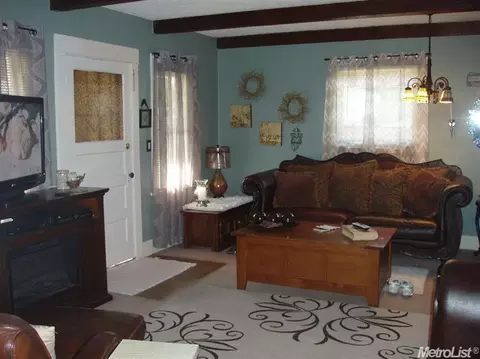 400 E St, Modesto, CA 95357 photo 2