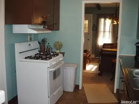 400 E St, Modesto, CA 95357 photo 5
