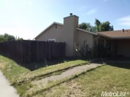 940 Joranollo Dr, Tracy, CA 95376 photo 2