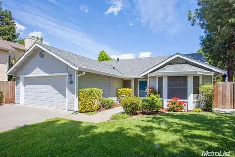 640 Benbow Ct, Davis, CA 95618 photo 2