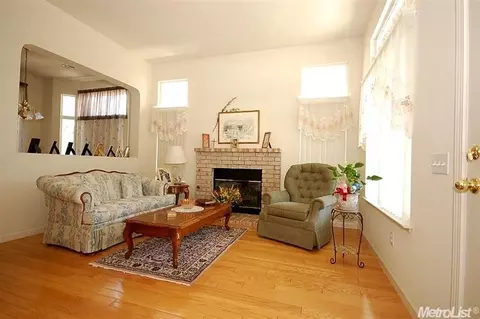 4267 Madison Ln, Turlock, CA 95382 photo 2