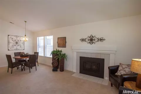 1424 Olympic Dr, Davis, CA 95616 photo 11
