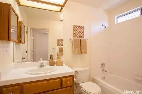 1424 Olympic Dr, Davis, CA 95616 photo 16