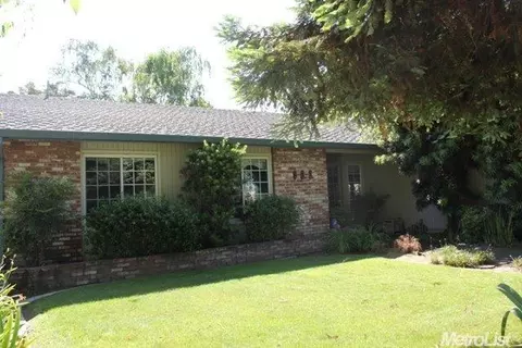 688 Placer Ave, Manteca, CA 95336 photo 3