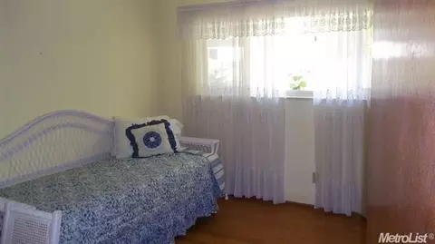 341 Mills Dr, Davis, CA 95616 photo 3