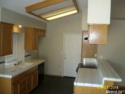 1320 Serene, Ceres, CA 95307 photo 4