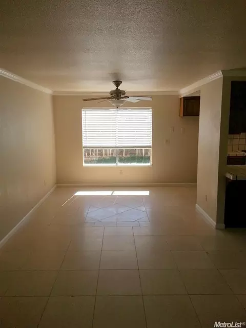 822 Nottingham Dr, Manteca, CA 95336 photo 4
