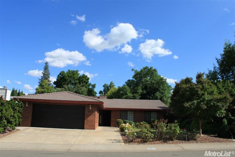 5204 Linda Lou Dr, Carmichael, CA 95608 photo 2