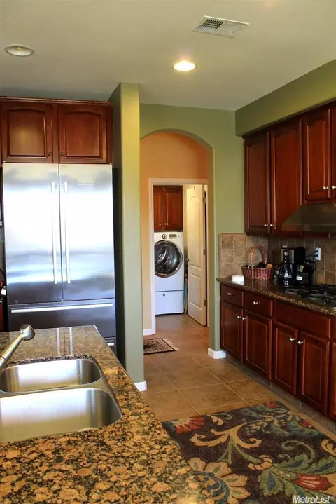 56 Nostalgia, Patterson, CA 95363 photo 5