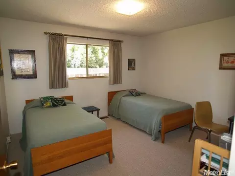 2402 Dorrington Ct, Modesto, CA 95350 photo 15