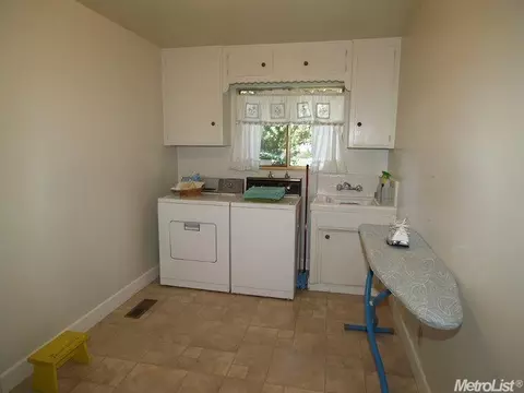 2402 Dorrington Ct, Modesto, CA 95350 photo 20