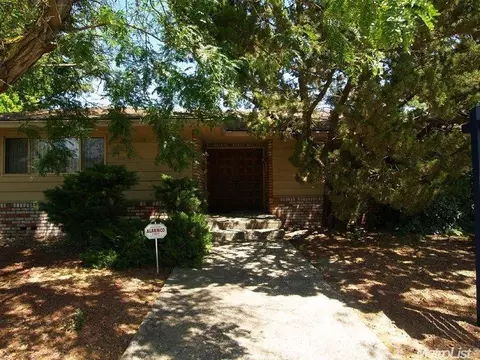 2402 Dorrington Ct, Modesto, CA 95350 photo 3
