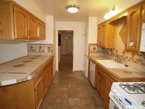 1224 Cone Flower Ct, Modesto, CA 95355 photo 12
