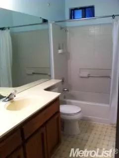 1203 Canvasback Ln, Manteca, CA 95337 photo 9