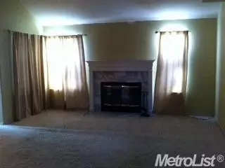 1203 Canvasback Ln, Manteca, CA 95337 photo 2