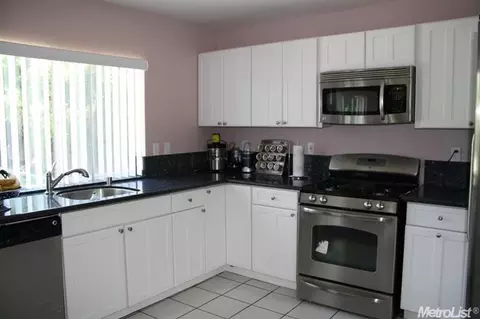 2721 Old River Ct, Tracy, CA 95377 photo 3