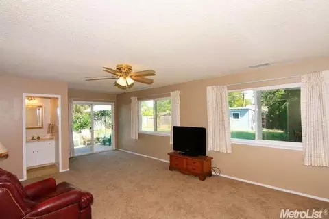 4936 San Marque Cir, Carmichael, CA 95608 photo 4