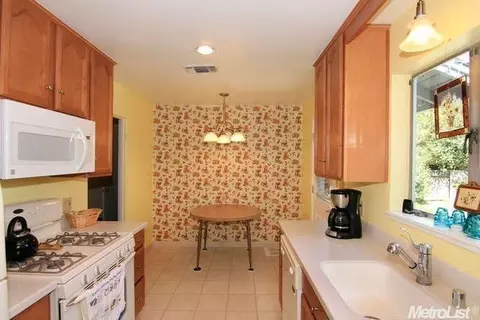 4936 San Marque Cir, Carmichael, CA 95608 photo 3