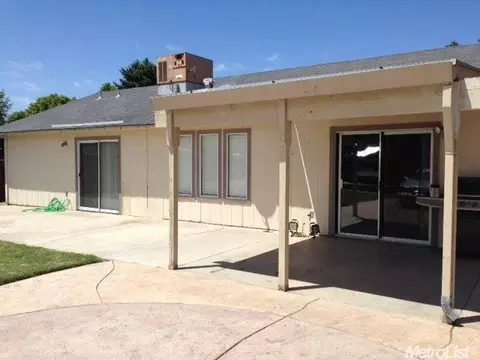 2420 Ada St, Modesto, CA 95354 photo 4
