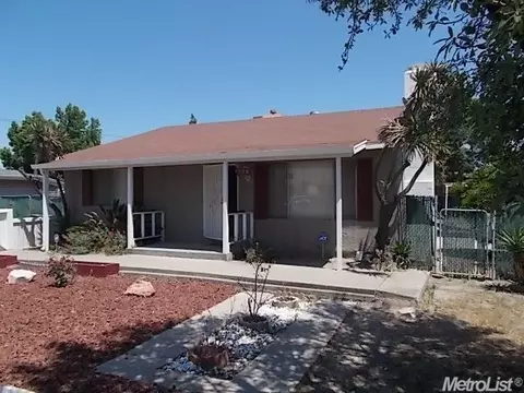 528 Bystrum Rd, Modesto, CA 95351 photo 2
